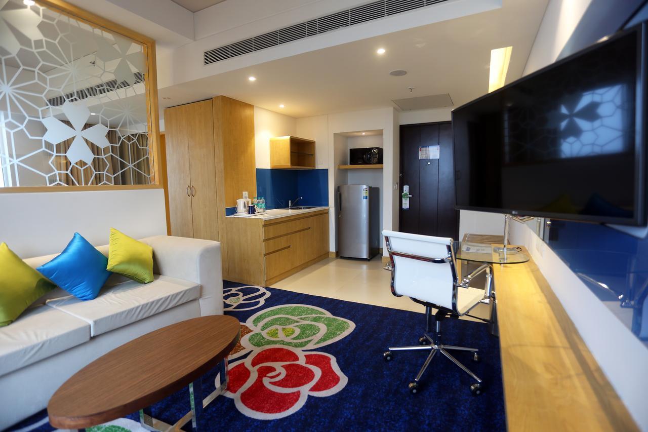 Holiday Inn Express Chennai Old Mahabalipuram Road Exteriör bild