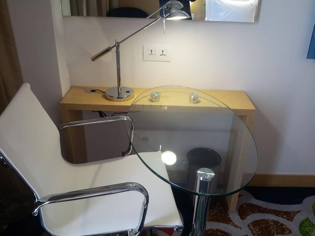 Holiday Inn Express Chennai Old Mahabalipuram Road Rum bild