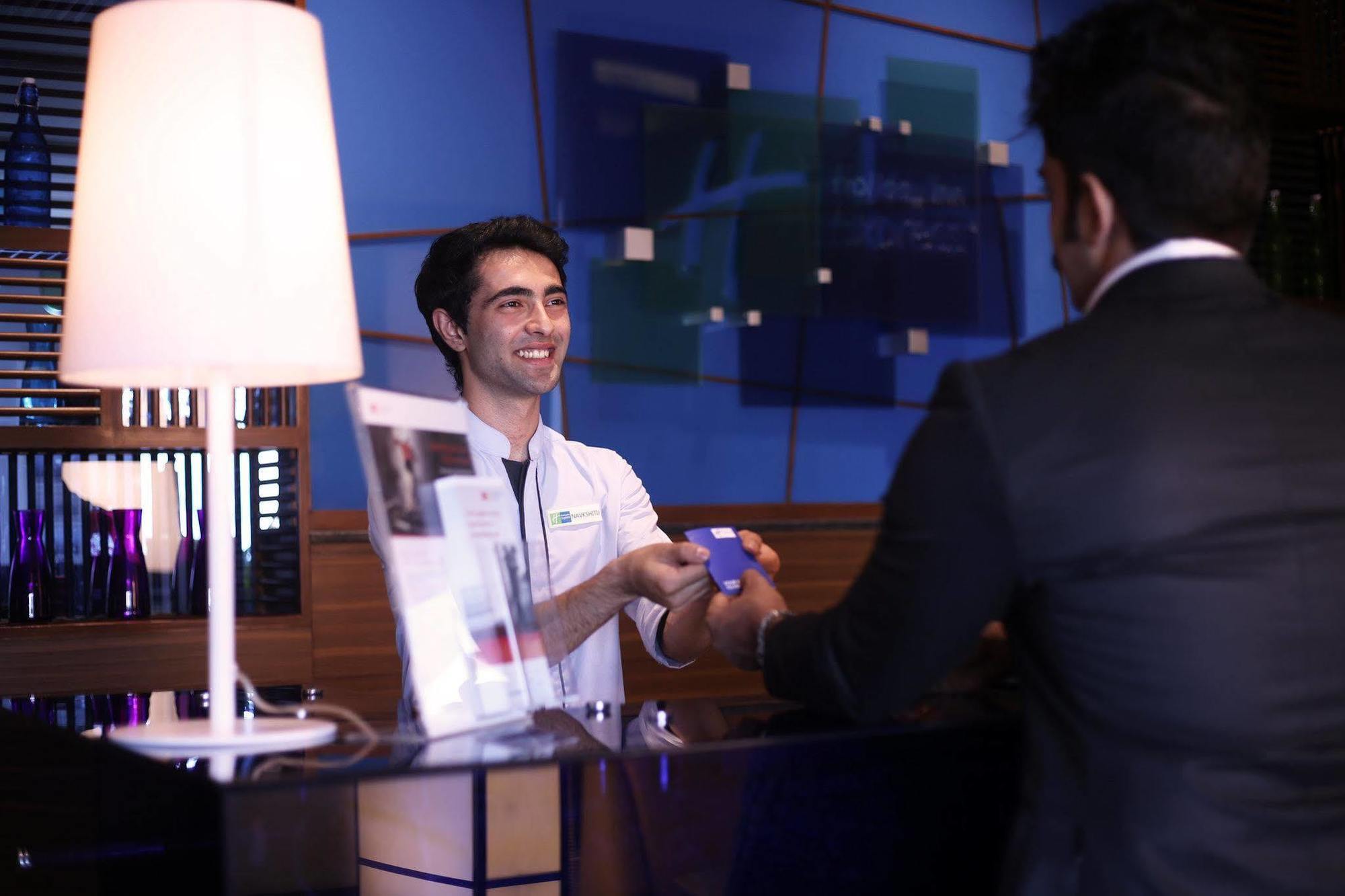 Holiday Inn Express Chennai Old Mahabalipuram Road Exteriör bild