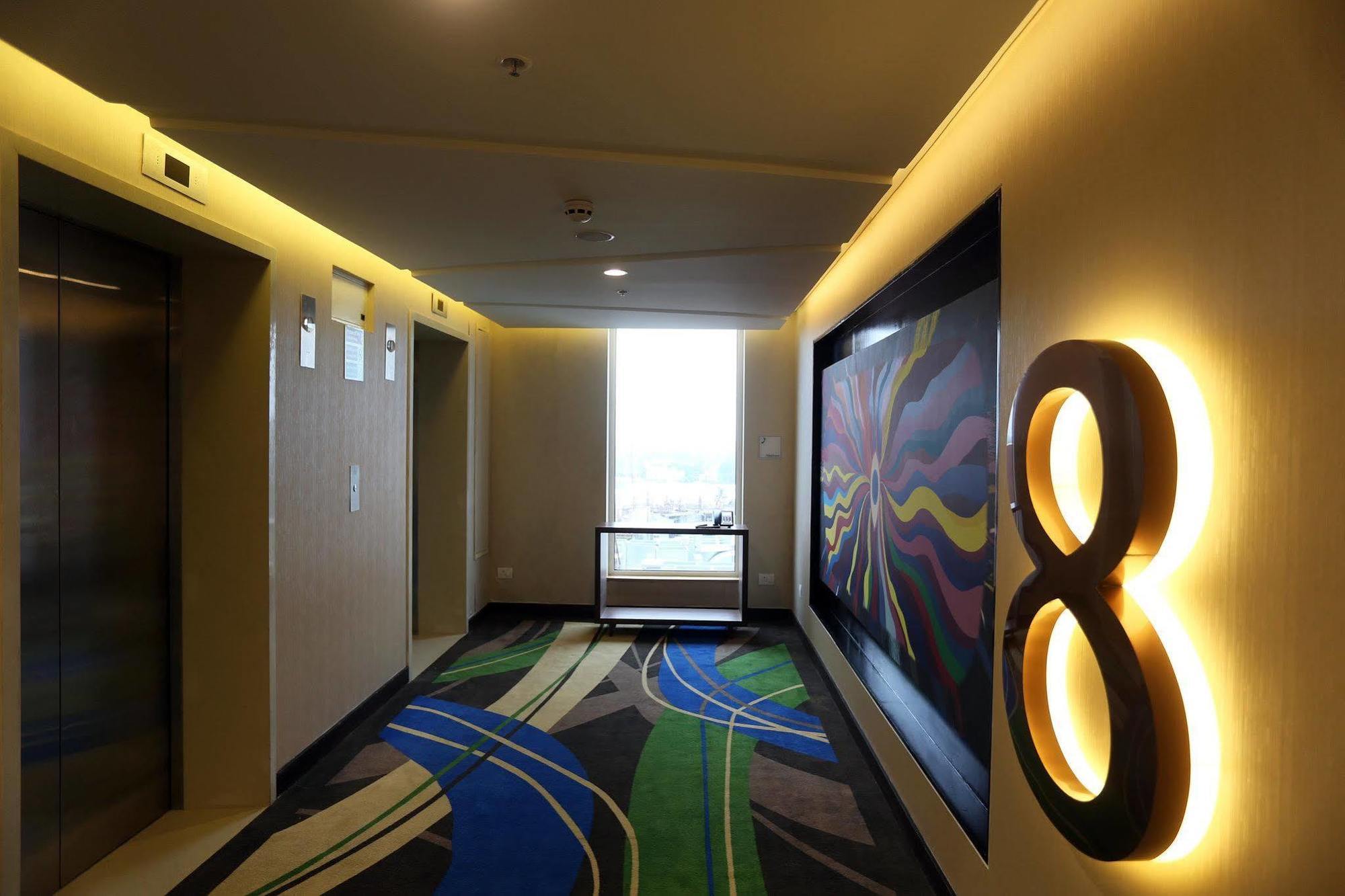 Holiday Inn Express Chennai Old Mahabalipuram Road Exteriör bild