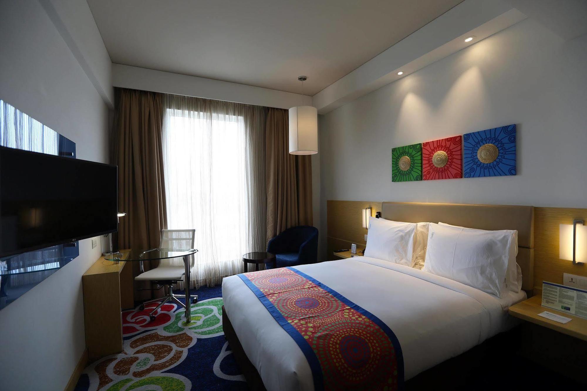 Holiday Inn Express Chennai Old Mahabalipuram Road Exteriör bild